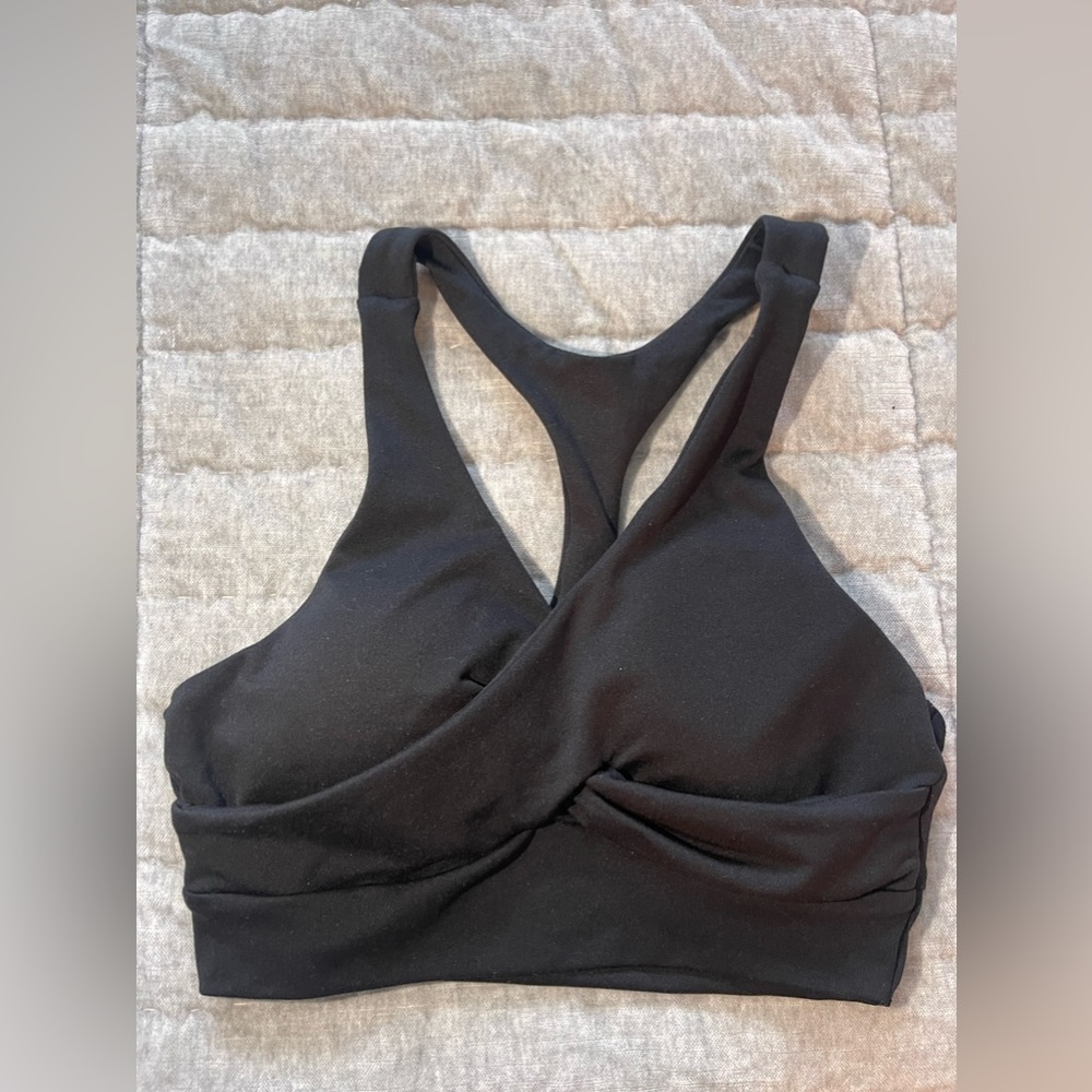 Bombshell Sportswear Beyond Sports Bra in Black